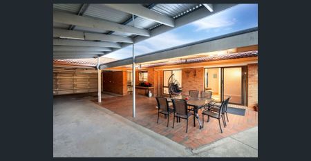 Neat, Modern & Conveniently Located - Photo 5