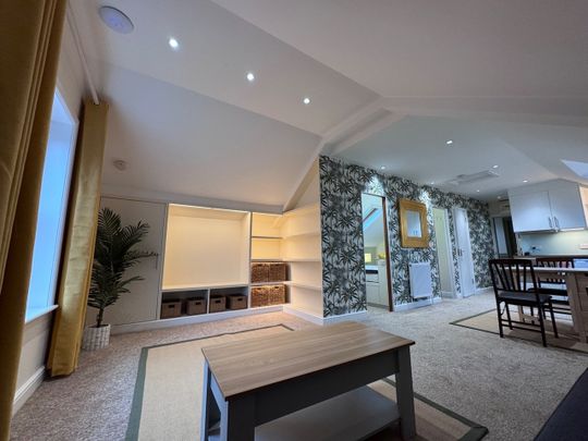 1 Bed Flat, Spencer Hill, SW19 - Photo 1