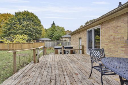 For Lease - 346 Stephen Street, London South, Ontario - Photo 3