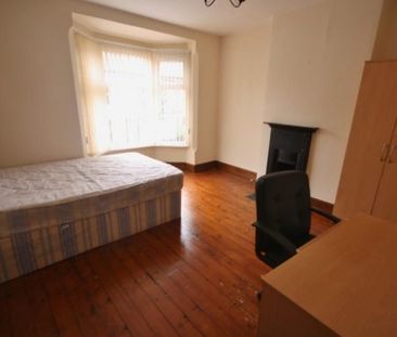 3 Bed - Barclay Street, Leicester, - Photo 1