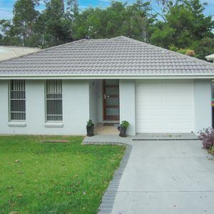 Coffs Harbour, 19 Hampshire Close - Photo 2