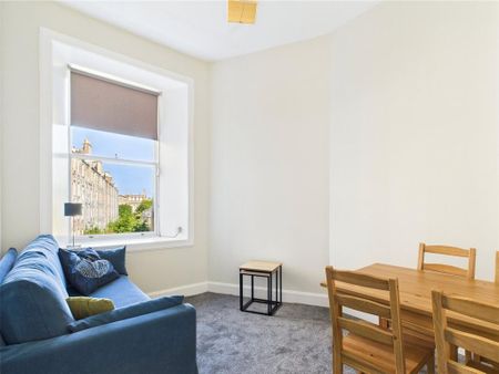4 bedroom apartment to rent - Photo 2