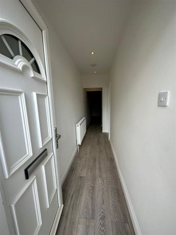 2 bed house to rent in York Street, Accrington, BB5 - Photo 2