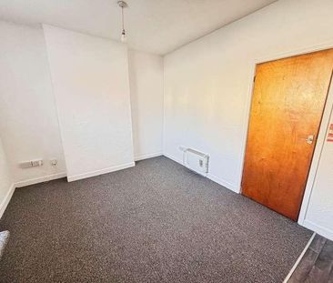 Holton Road, Barry, CF63 - Photo 2