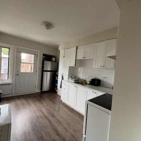 Lasalle – GRAND 4 1/2 À Louer - Photo 3