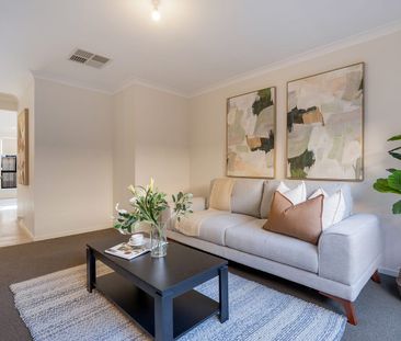 Central, Spacious & Convenient ! - Photo 4