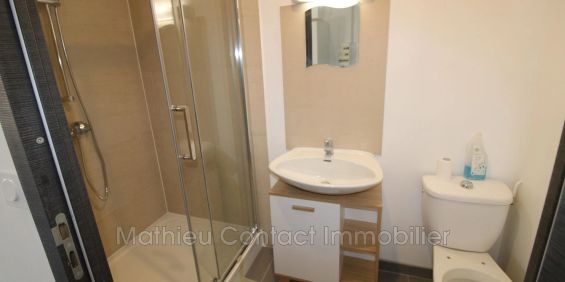 Ecusson, Location appartement 1 pièce 23 m² - Photo 3