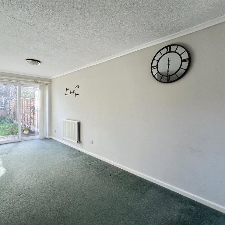 3 bedroom semi-detached house to rent - Photo 1