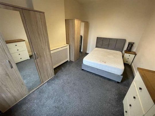 Park Road, Adlington, PR7 - Photo 1