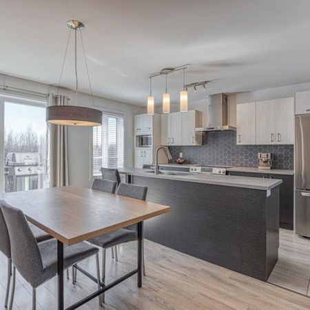 SUPER CONDO 5 1/2 À LOUER À NEUFCHÂTEL - Photo 4