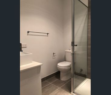 Townhouse in Brunswick west - Photo 5