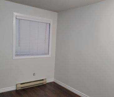For Lease - 733 Deveron Crescent Unit# 108, London South, Ontario - Photo 3