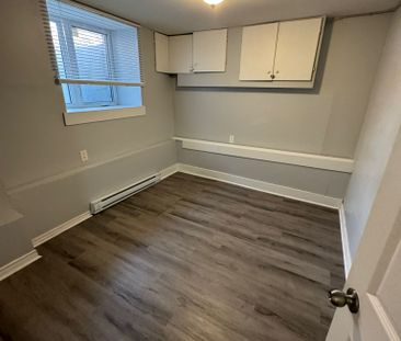 140 Osgoode - Photo 3