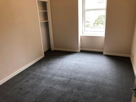 2 Bed Flat, Trafalgar Street, EH6 - Photo 1