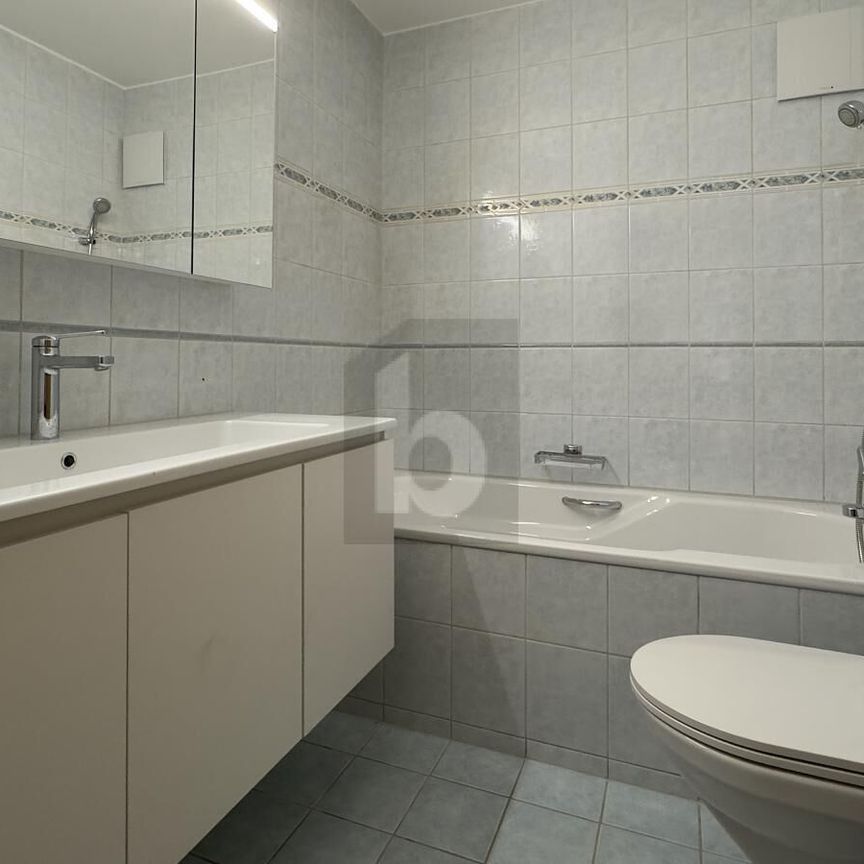 QUIET, LIGHT-FLOODED AND FULL OF CHARM - Foto 1