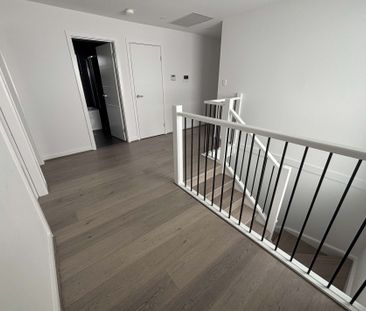 Brand New Luxury Living&excl; - Photo 3