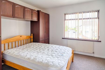 28 Garland Avenue, Lurgan, BT66 6JH - Photo 5