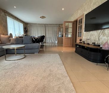 Ruime villa in een rustige omgeving met een grote tuin - Photo 2