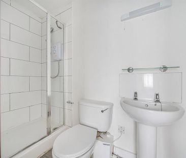 4 bedroom terraced house to rent - Photo 4