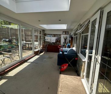 1 bedroom in a house share to rent - Photo 4