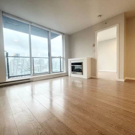 Spacious + High Floor Views 1 Bed + Den @ Brava - UNFURNISHED - Photo 3