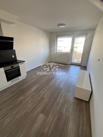Pronájem bytu 2+kk 50 m2 - Fotografie 3