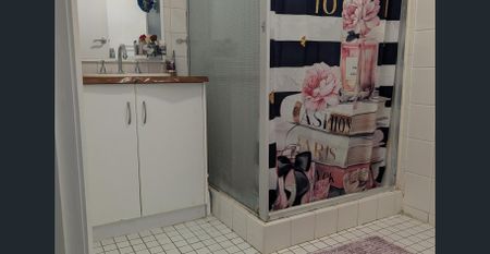 Fully Furnished & Self Contained 3 Bedroom Home - Photo 2