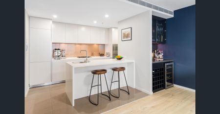 Luxury Living Meets Designer Comfort | Fully Furnished Executive Residence - Photo 5