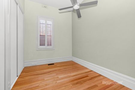 Stylish Inner-City Living in Prime Richmond Location - Photo 3