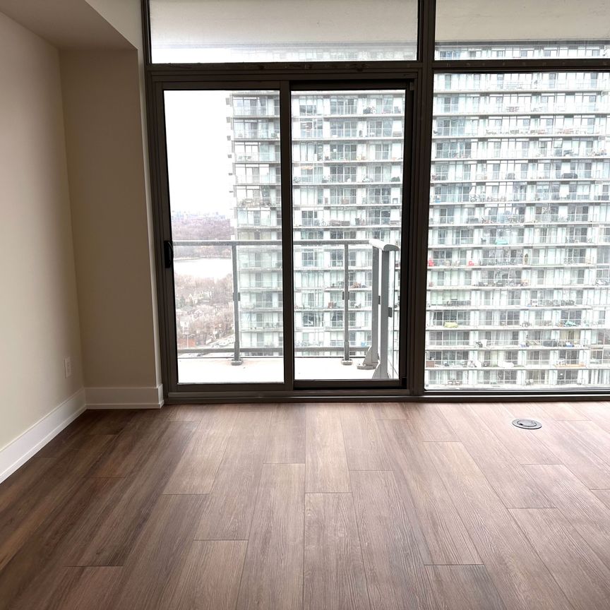 For Lease - 105 The Queensway N/A Unit# 1913, Toronto, Ontario - Photo 1