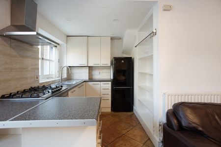 The Chase, London, SW4 ground floor flat to rent - Photo 3