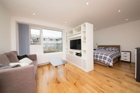 Studio to rent - Photo 2