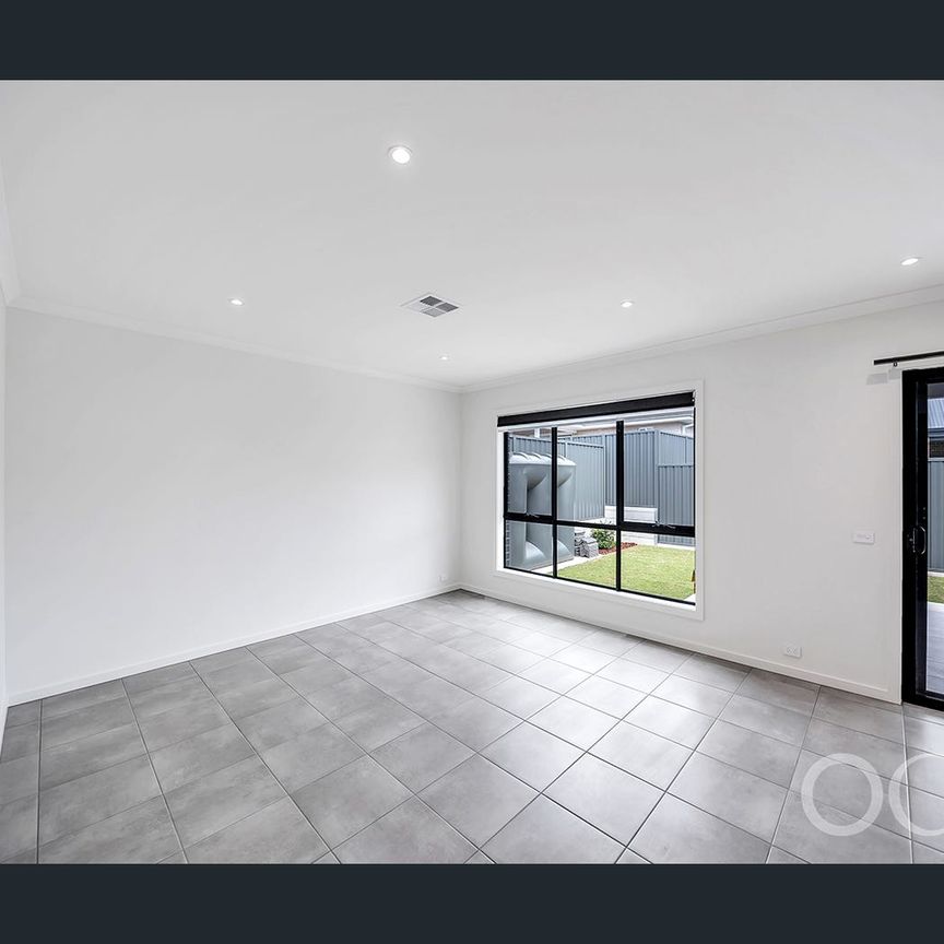 4 Plato Place, Golden Grove, SA 5125 - Photo 1