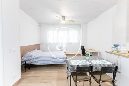 Monthly rental studio with 1 bedroom, 1 bathroom near Zoo Aquarium in Latina - Foto 5