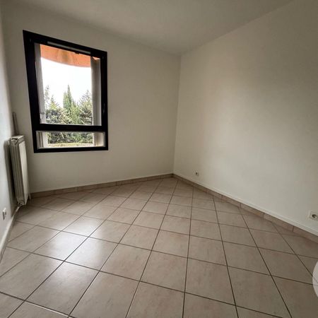 Location Appartement 5 pièces 98m² MONTPELLIER 34000 - Photo 4