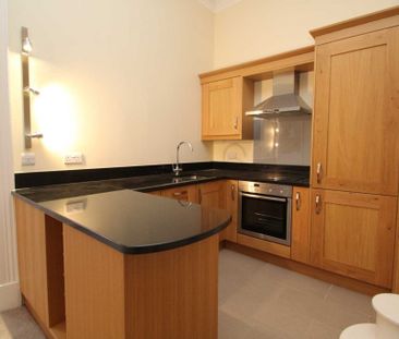 2 bed Flat for rent - Photo 6