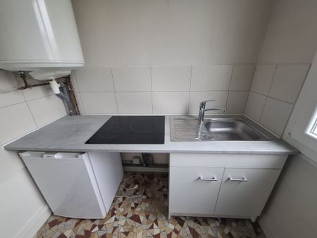 Location Appartement 1 pièce 27m² VICHY 03200 - Photo 3