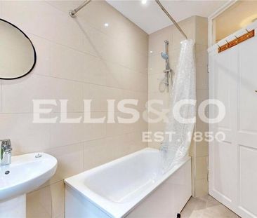 2 bedroom bungalow to rent - Photo 2