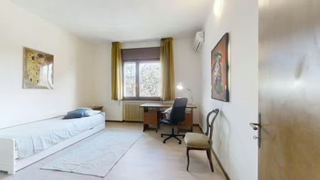 Via Cernaia, Padova, Veneto 35141 - Photo 2