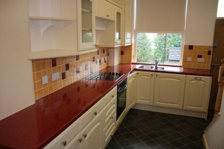 2 bedroom terraced house to rent - Photo 5