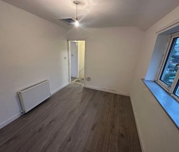 Airdrie Crescent, Burnley , BB11 - Photo 5