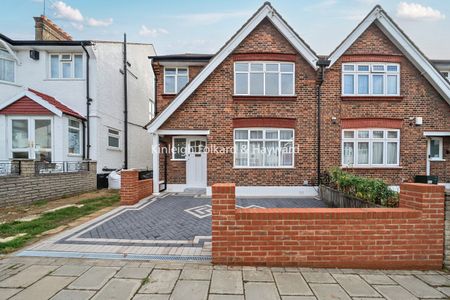 Conifer Gardens, Streatham, London, SW16 - Photo 5