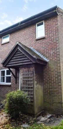 1 bedroom semi-detached house to rent - Photo 1