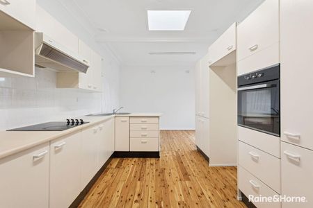 3 Bedroom Home - Photo 2