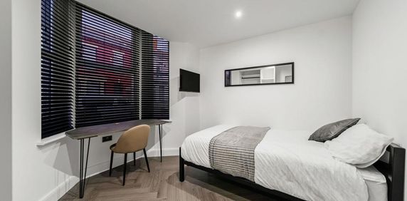 6 bedroom house to rent - Photo 2