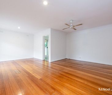 16 Broughton Avenue, CROYDON - Photo 1