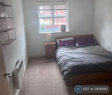 1 bedroom in a house share to rent - Photo 1