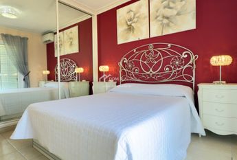 Chalet pareado · Alquiler a largo plazo ·