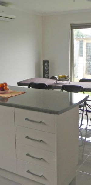 Private modern unit - Photo 1