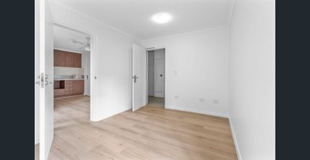 NEWLY RENOVATED STYLISH UNIT IN NUNDAH! - Photo 4